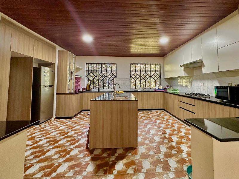 Kenol Homeowner 8 Kenol muranga kitchen cabinets (2)