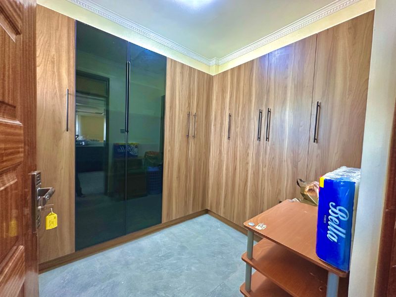 Mua Hills Homeowner 4 Mua Hills