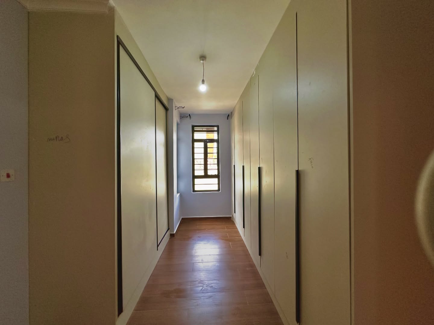 Oaklands Ruiru Wardrobes & Walk-In 7 Ruiru Wardrobes (1)