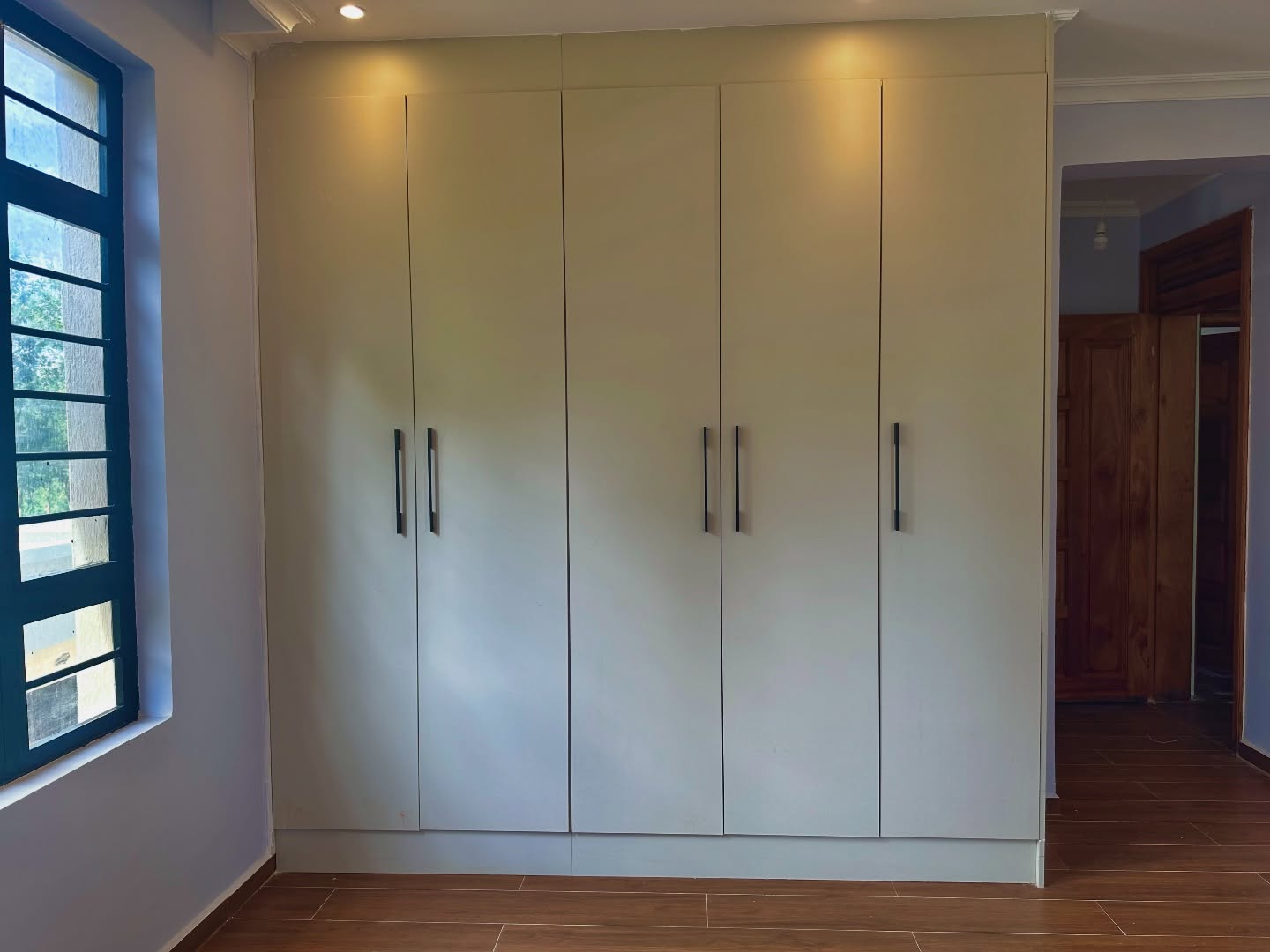 Oaklands Ruiru Wardrobes & Walk-In 4 Ruiru Wardrobes (2)